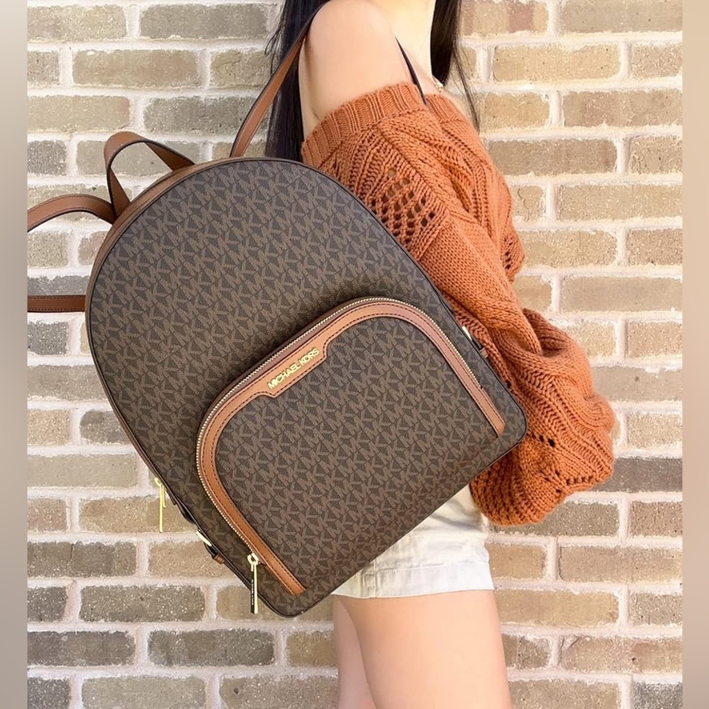 NWT Michael Kors Jaycee Large Logo Backpack - Picture 2 of 11